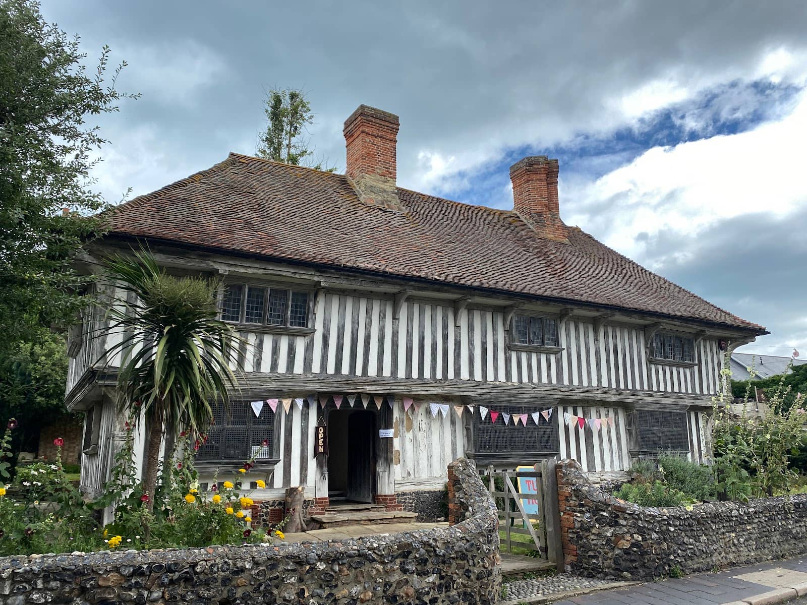 Tudor Kitchen & Dining