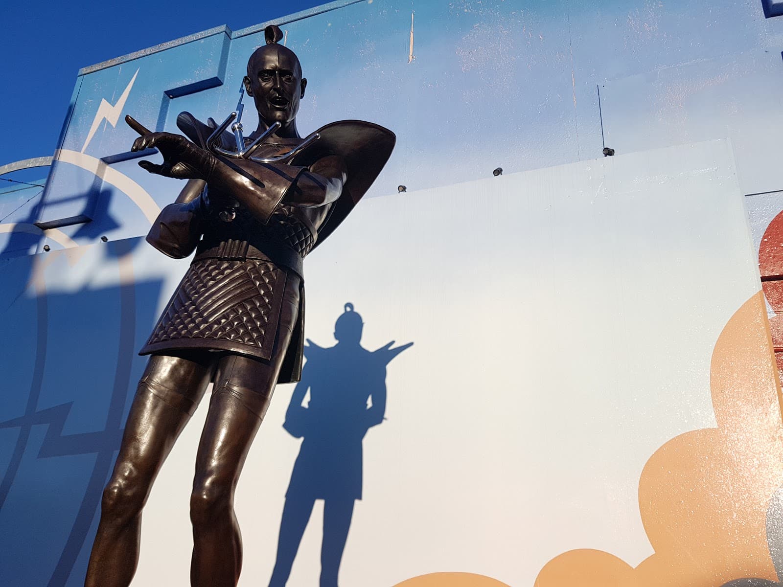 Riff Raff Statue - Image 1