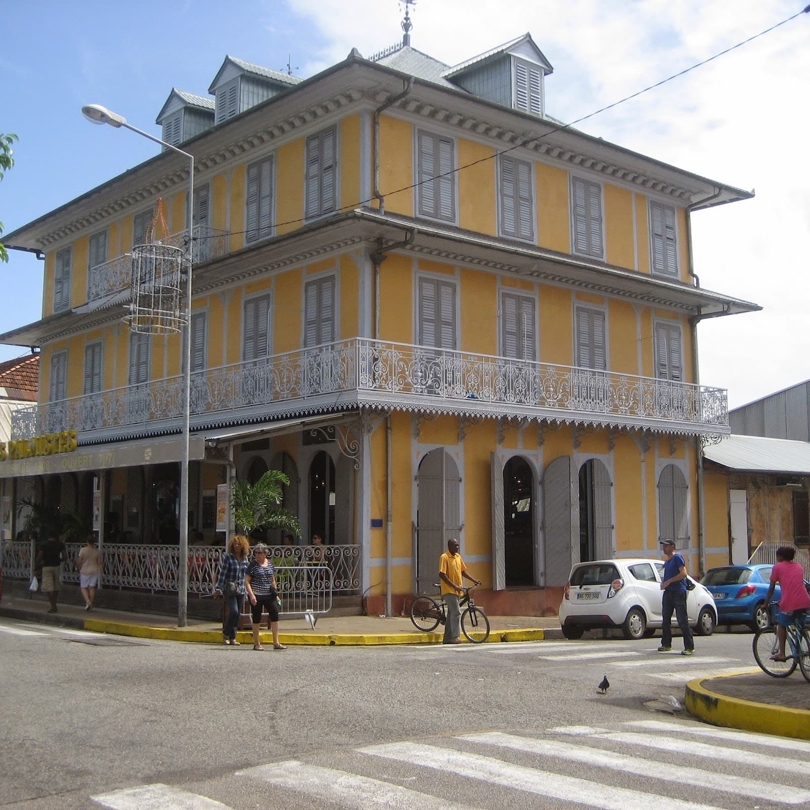 Cayenne Old Town - Image 1