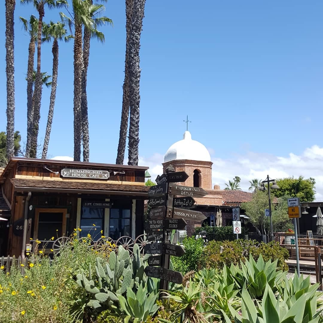 Los Rios Street Footbridge - Image 1