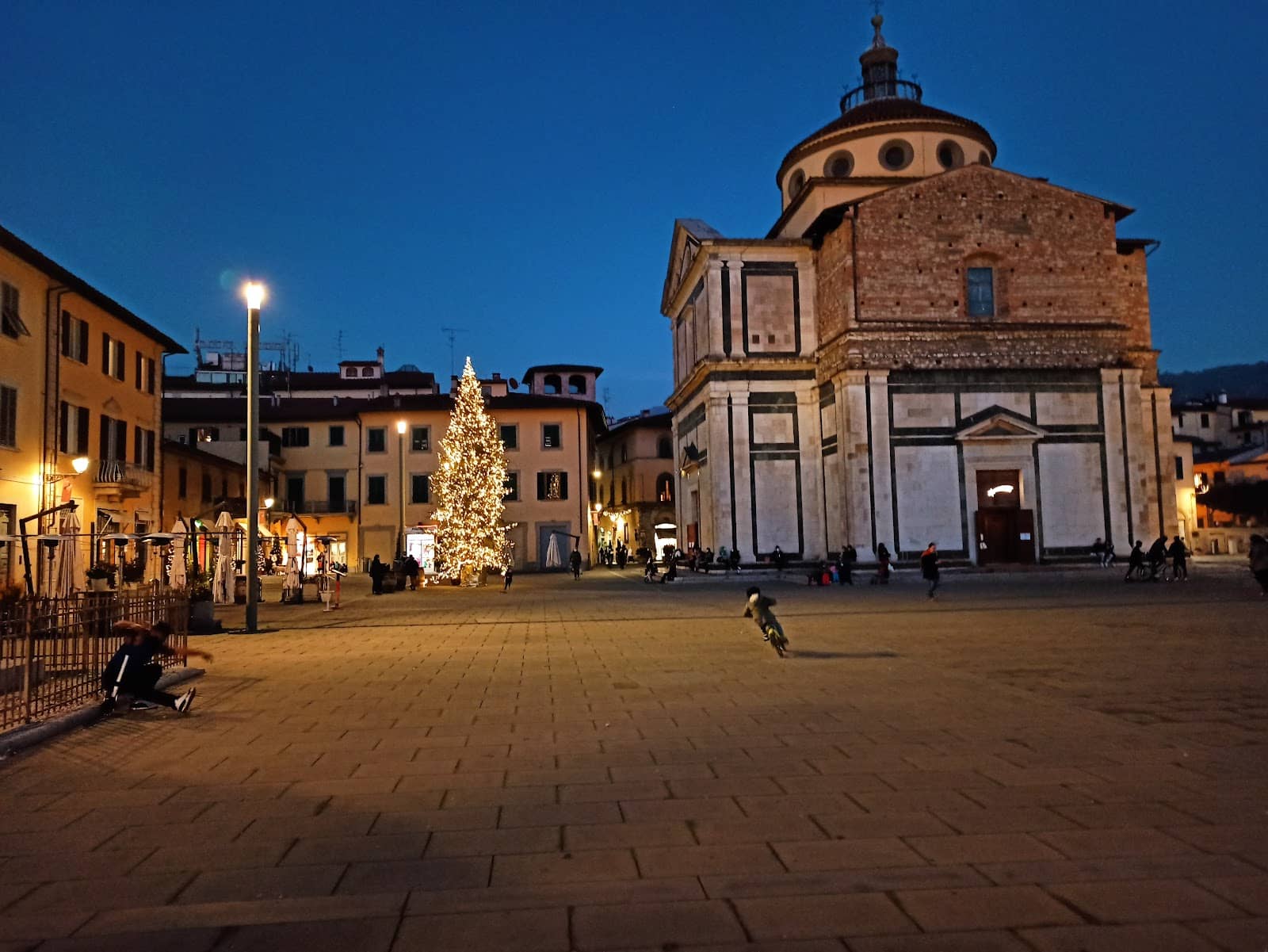 Local Events & Gatherings