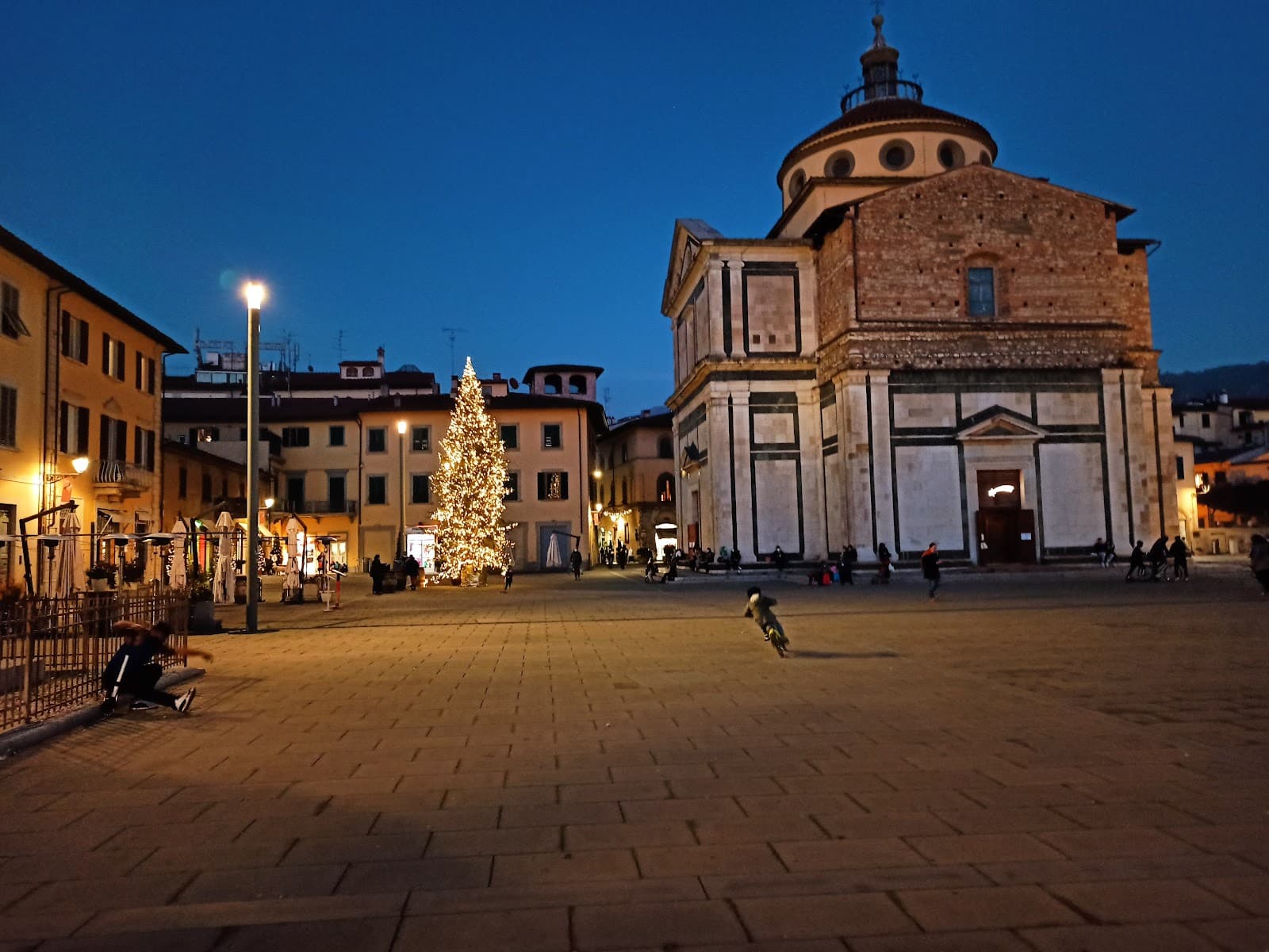 Piazza delle Carceri - Image 1
