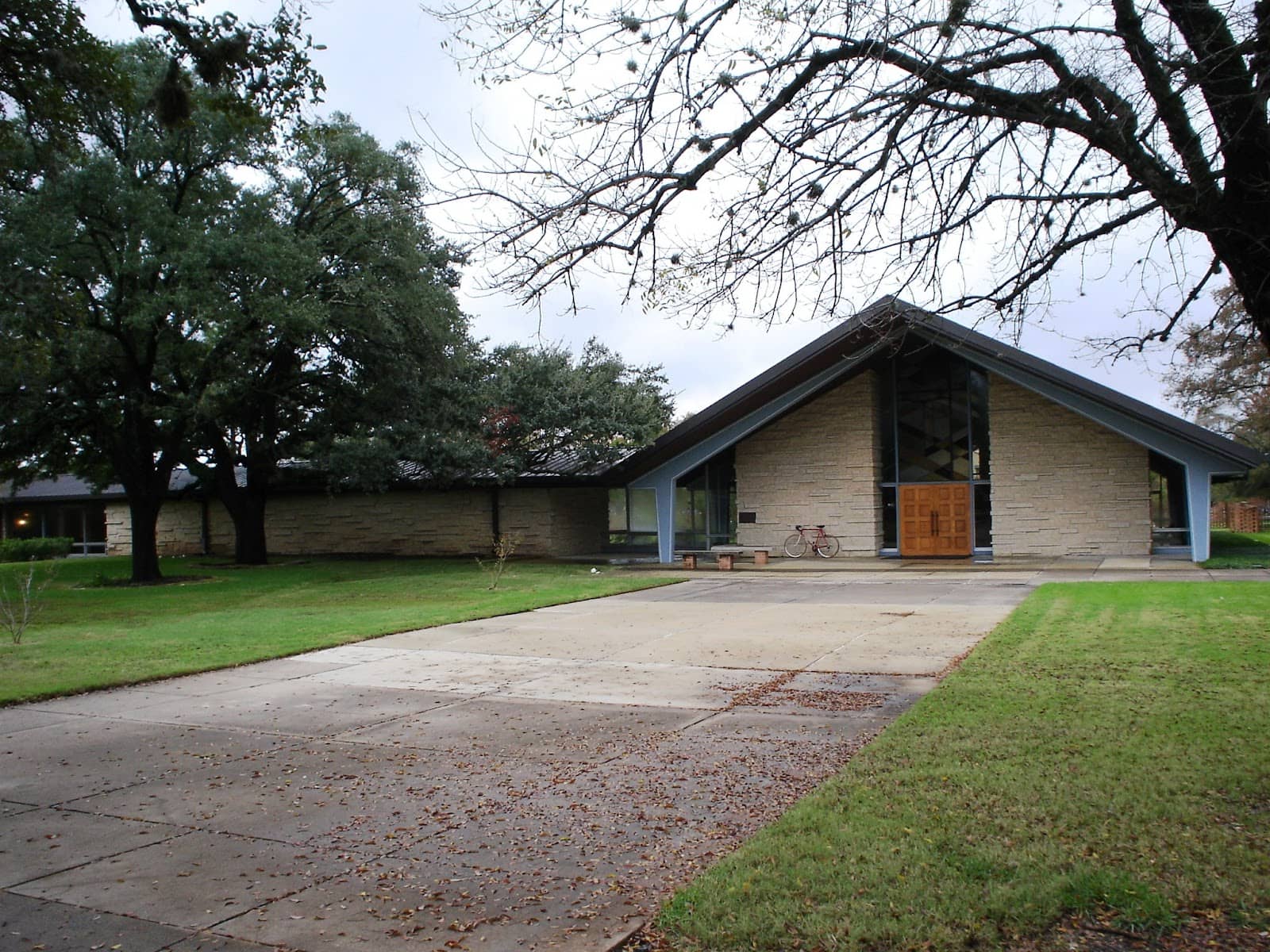 Daily Mass & Prayer Services