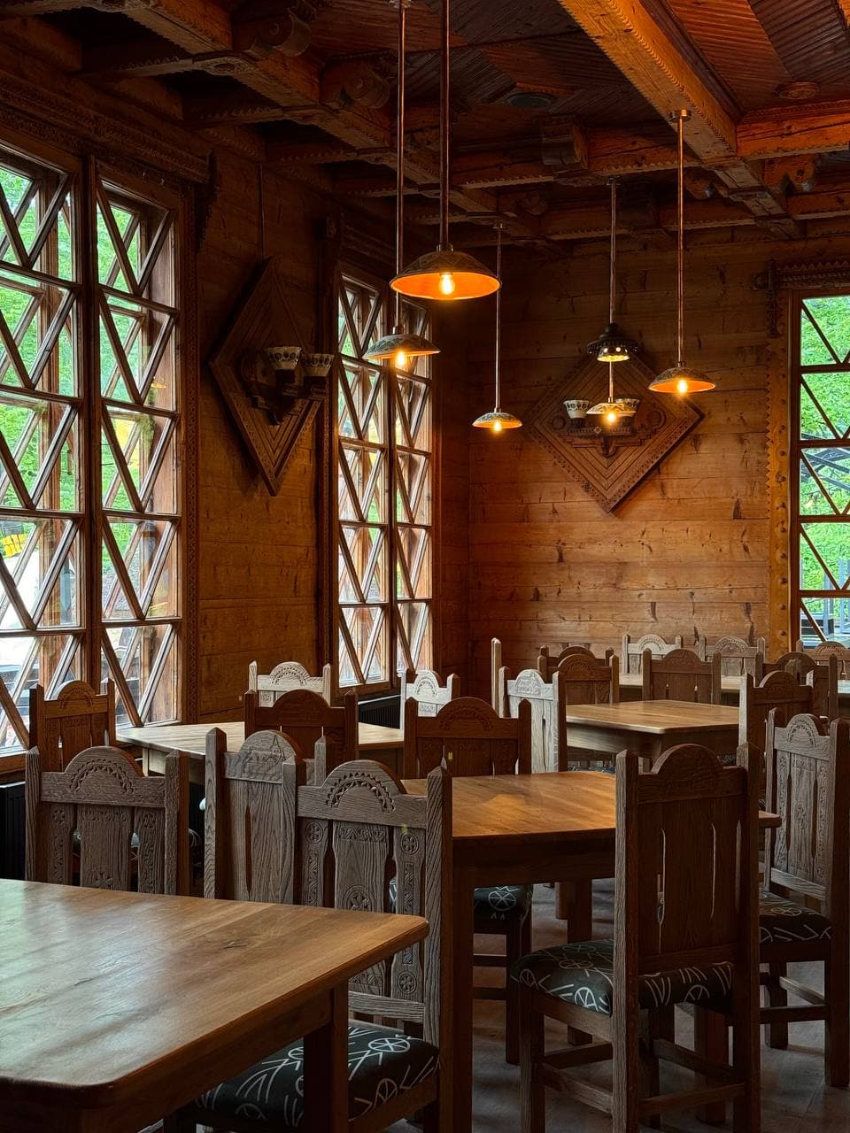 Hutsulshchyna Restaurant - Image 1