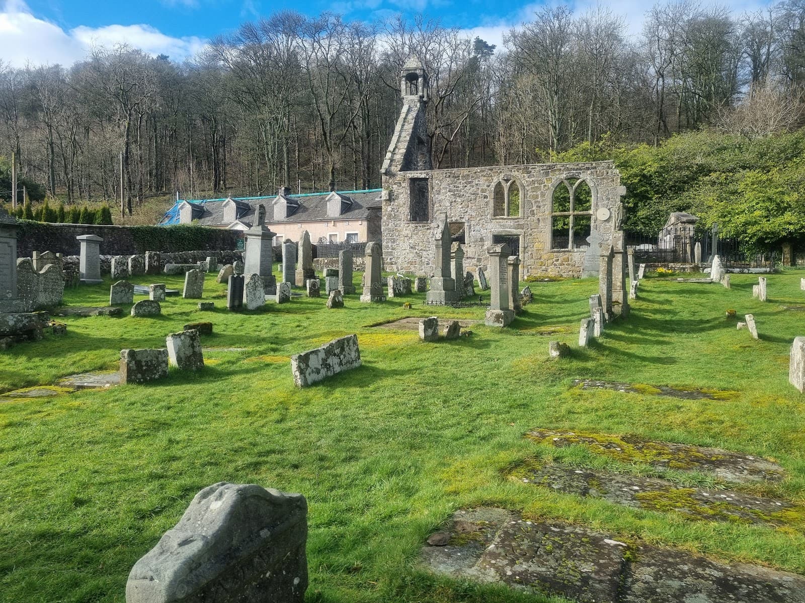 Logie Old Kirk - Image 1