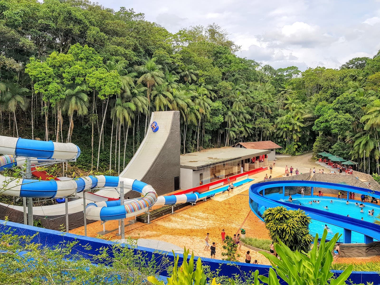 Cascanéia Water Park (Gaspar) - Image 1