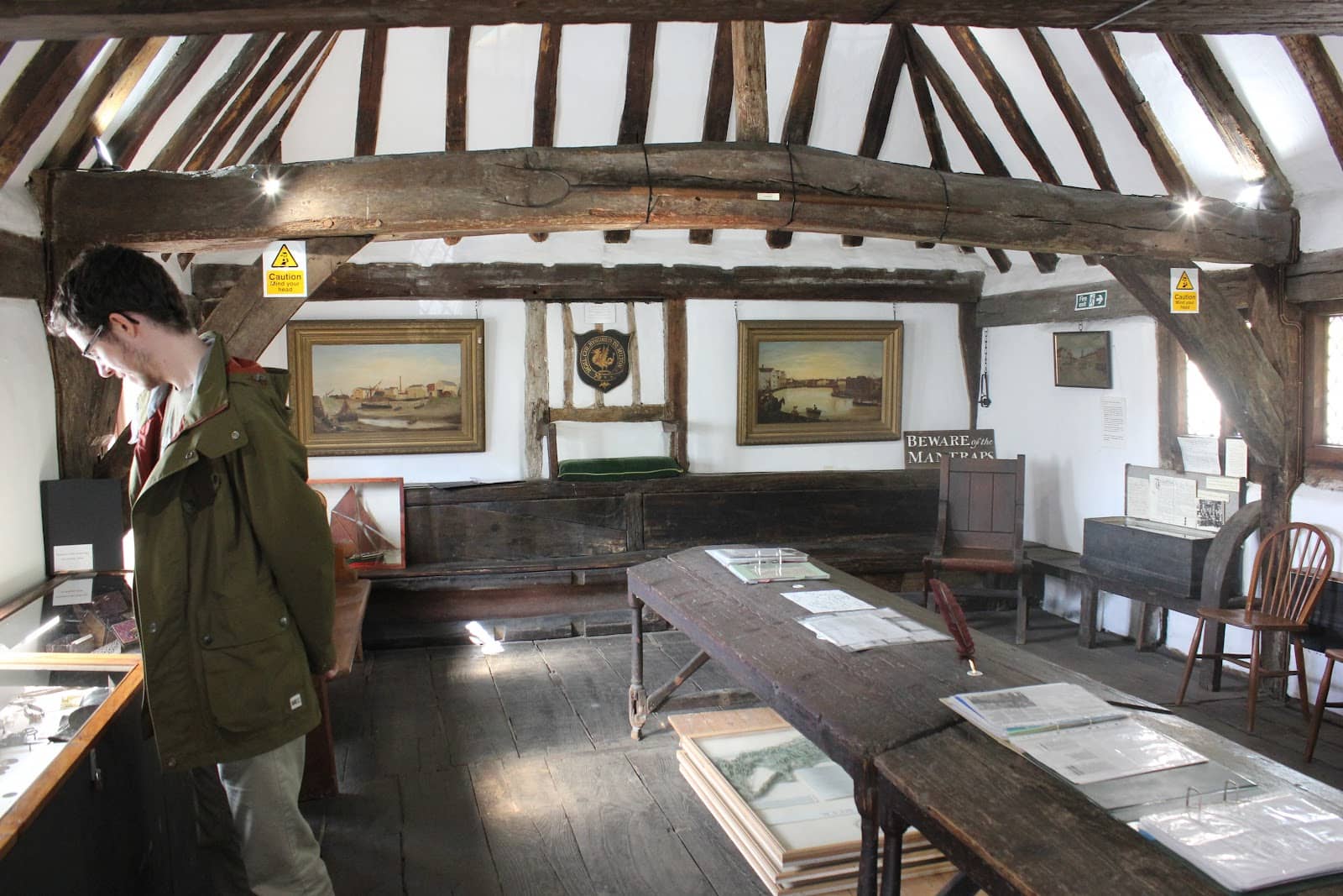 Knowledgeable Curators