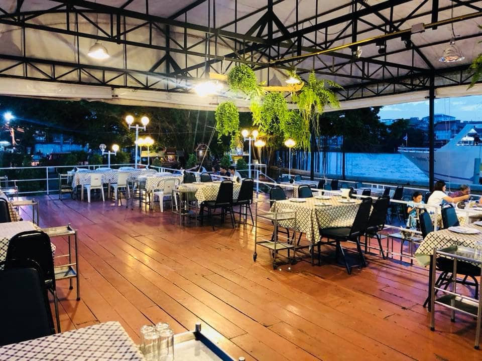 Waterfront Cafe Ambiance