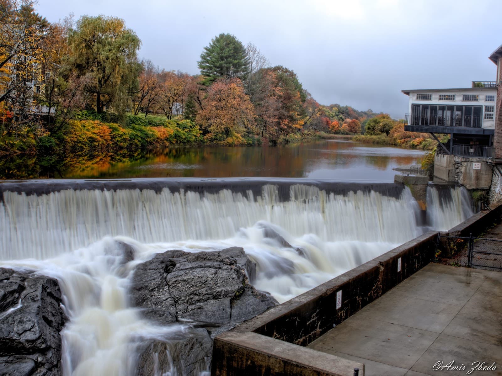 Mill Pond Falls (Quechee Dam) - Image 1