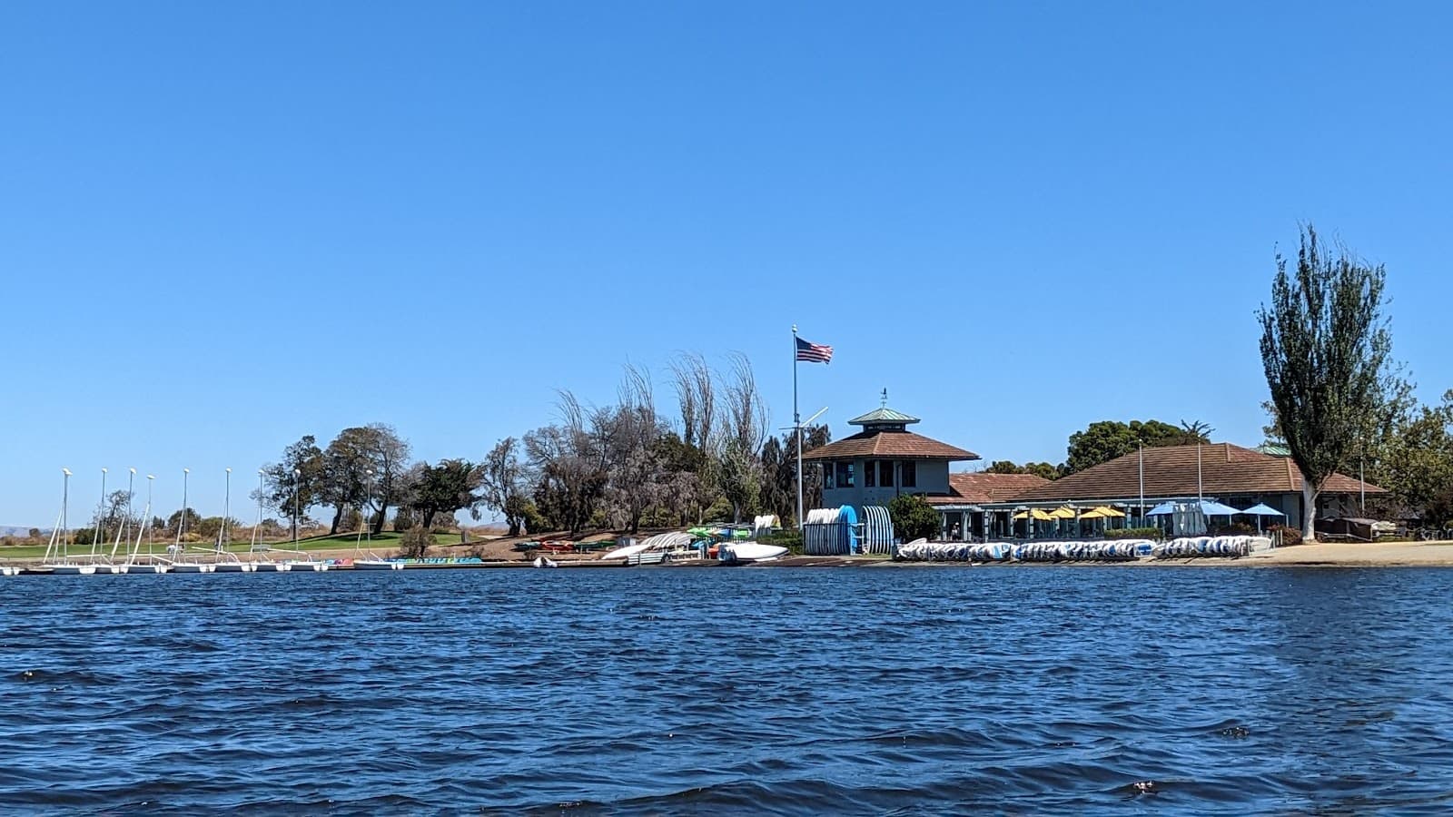 Shoreline at Mountain View Park - Image 1
