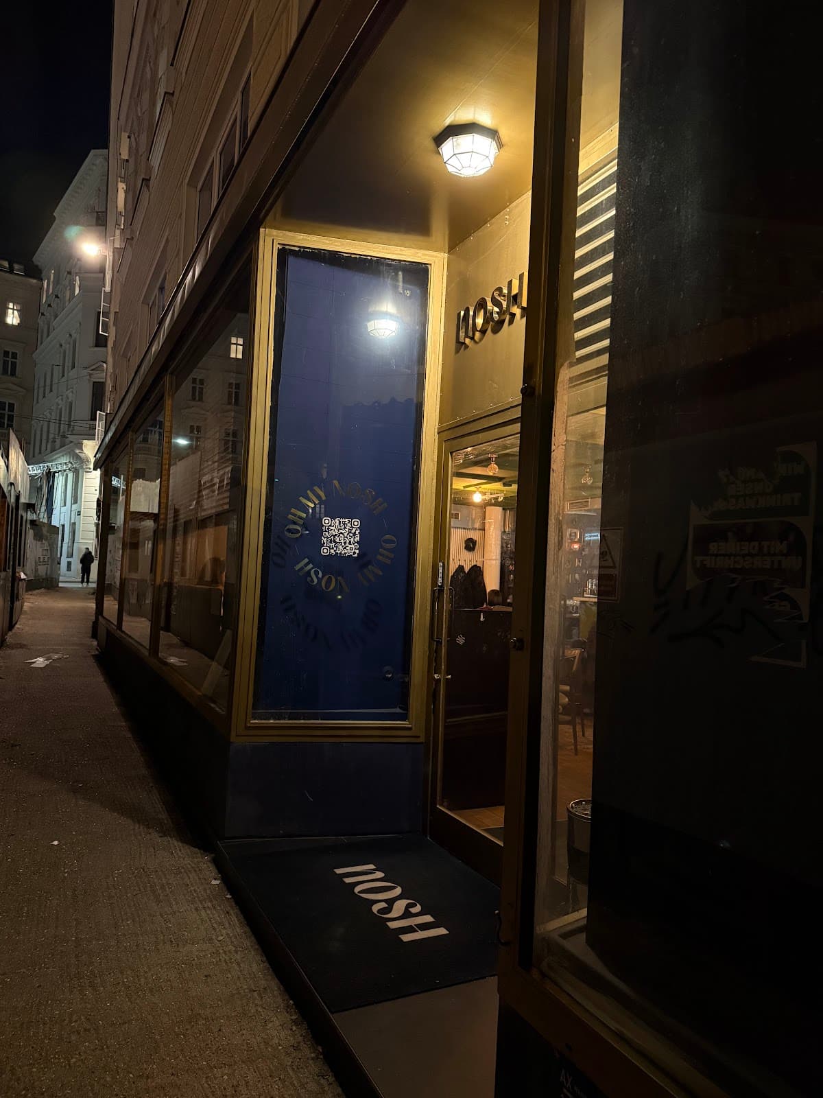 Restaurant 1070 - Image 1