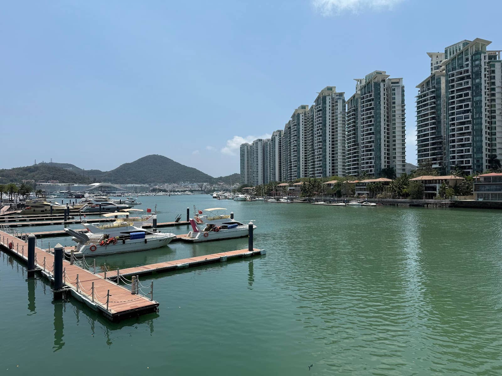 Gateway to Hainan's Wonders