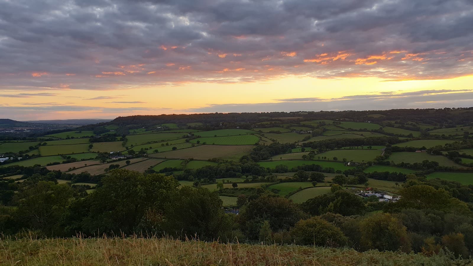 Dumpdon Hill Fort - Image 1