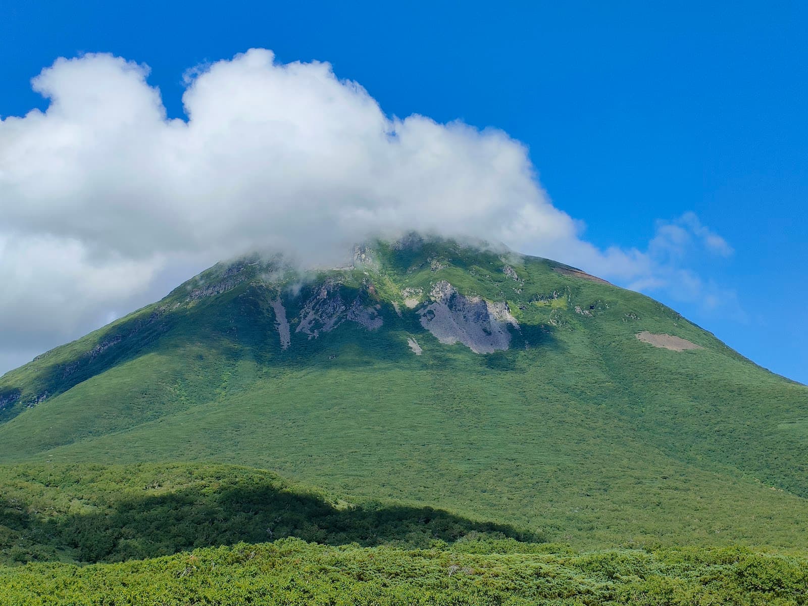 Mount Rausu (Rausu-dake) - Image 1