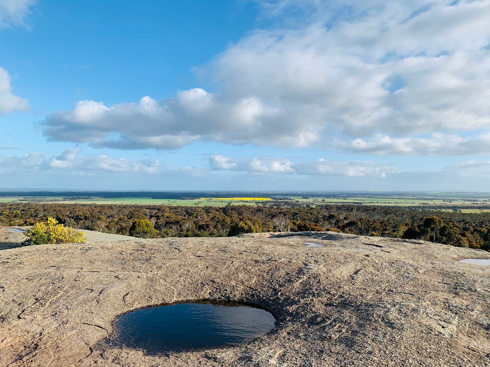 Big Rock You Yangs - Image 1