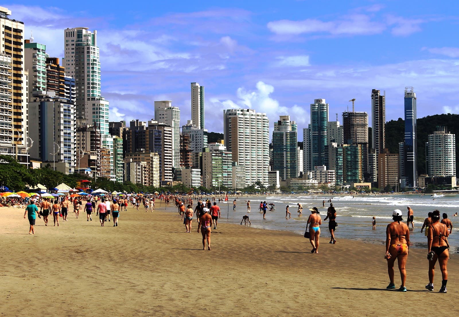 Praia Central - Image 1