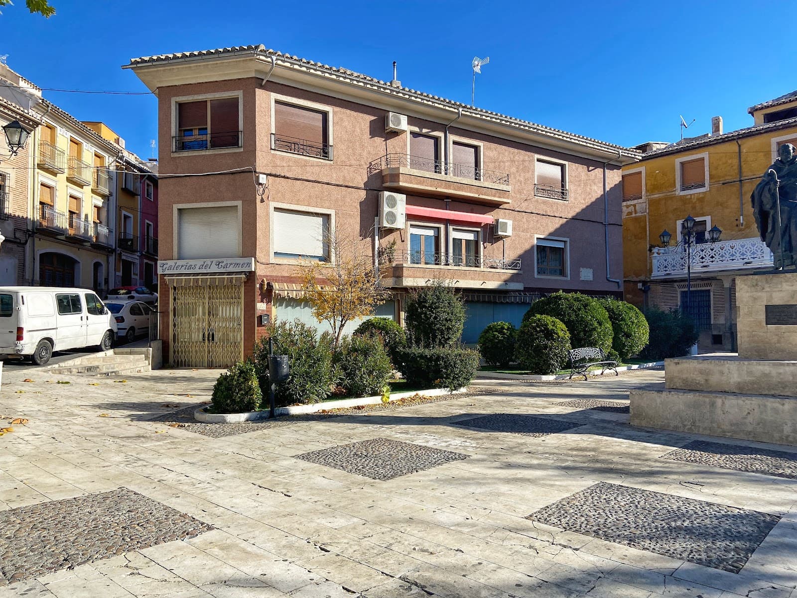 Plaza de los Peregrinos - Image 1