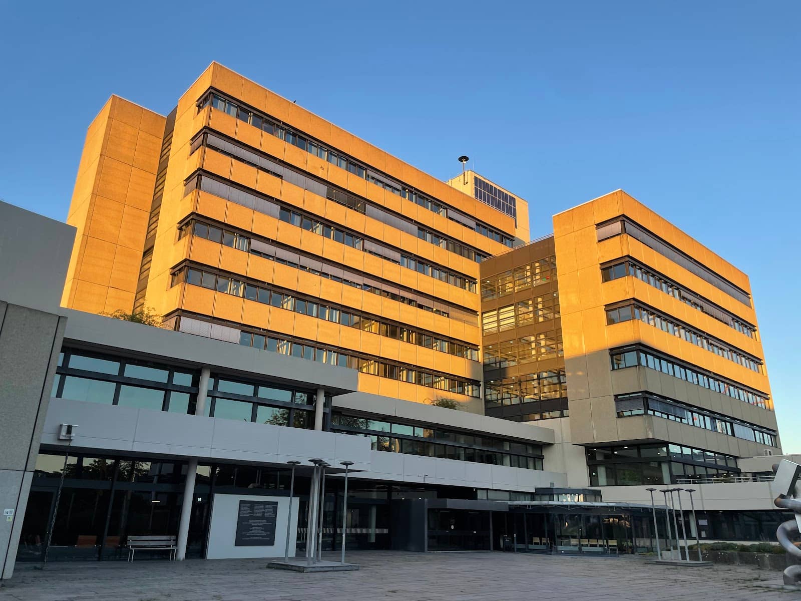 Foreigners' Authority