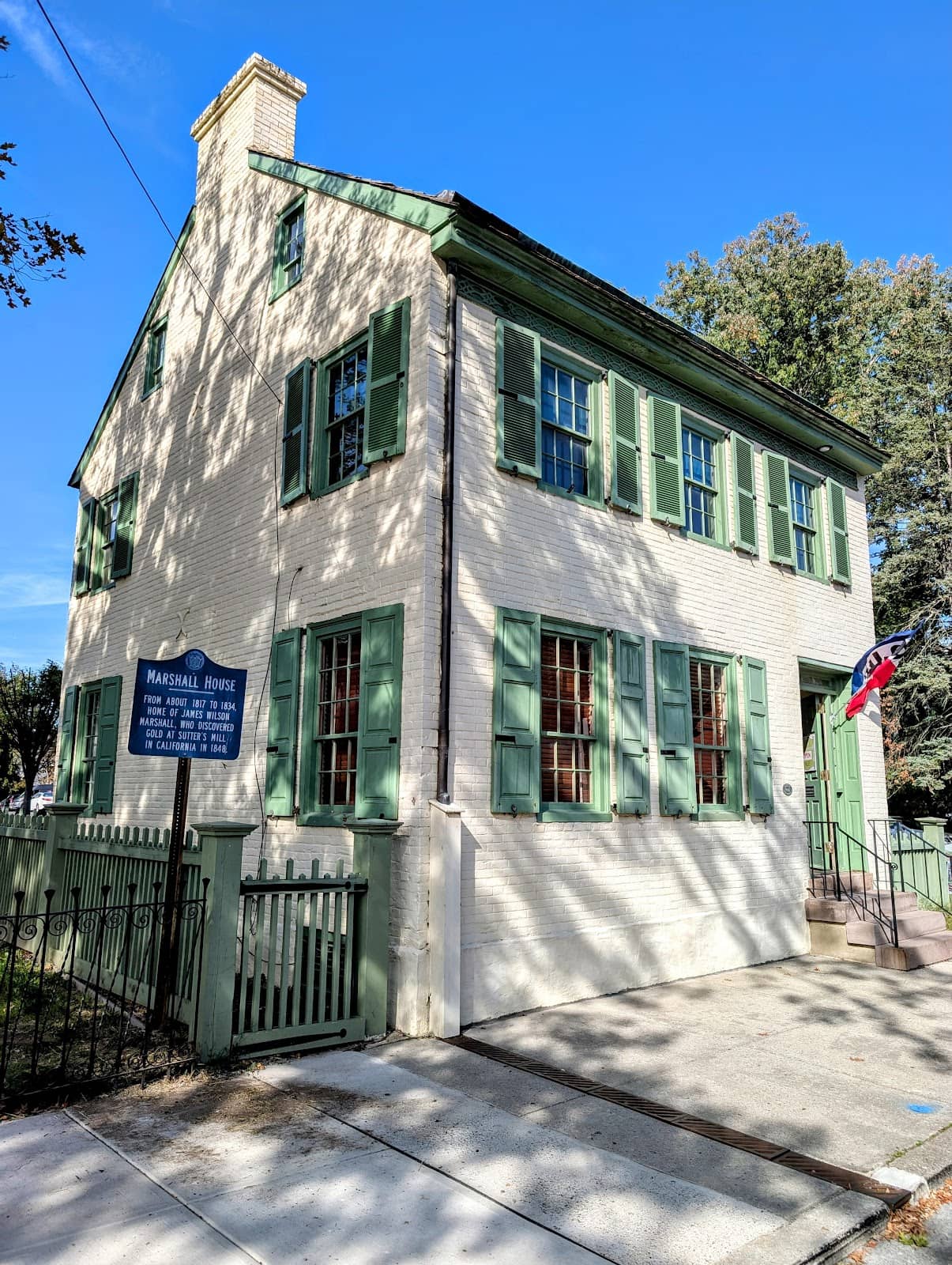 Informative Flyers & Local Stories