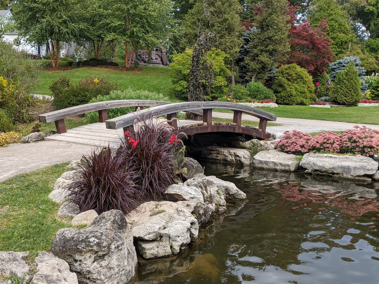 Erchless Estate Gardens Oakville - Image 1