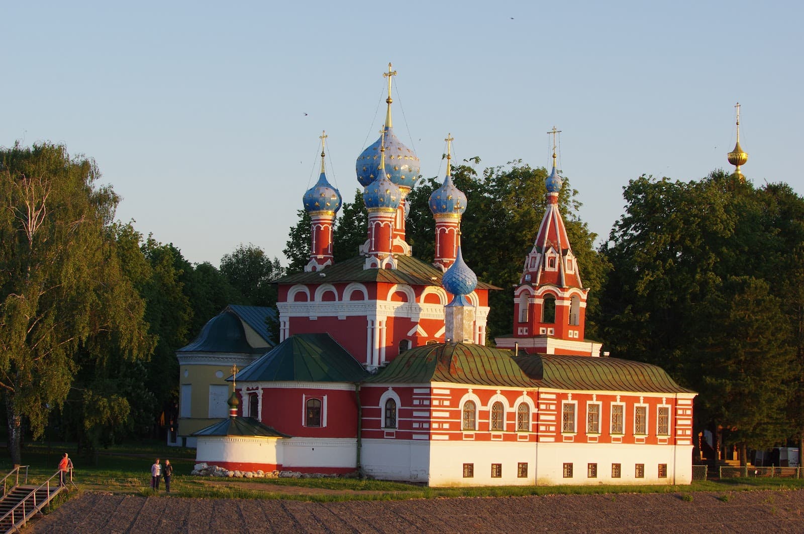 Uglich Kremlin and Church of Dmitry on the Blood - Image 1