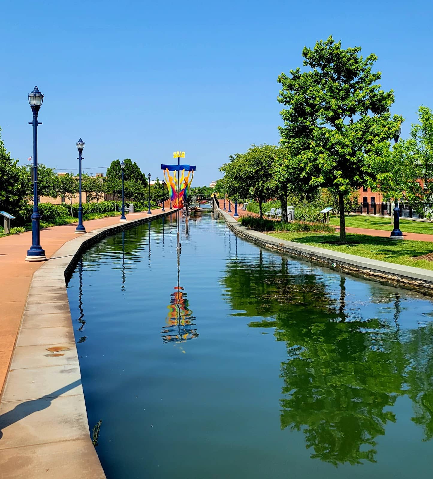 Local Boutiques & Galleries