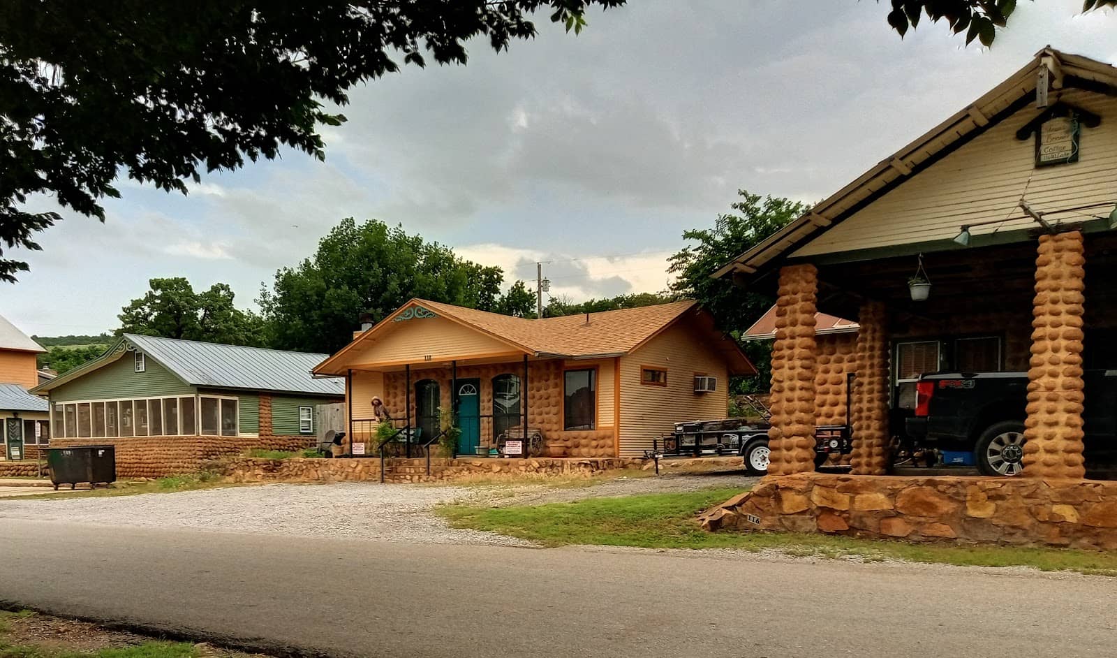 Eclectic Interior Decor