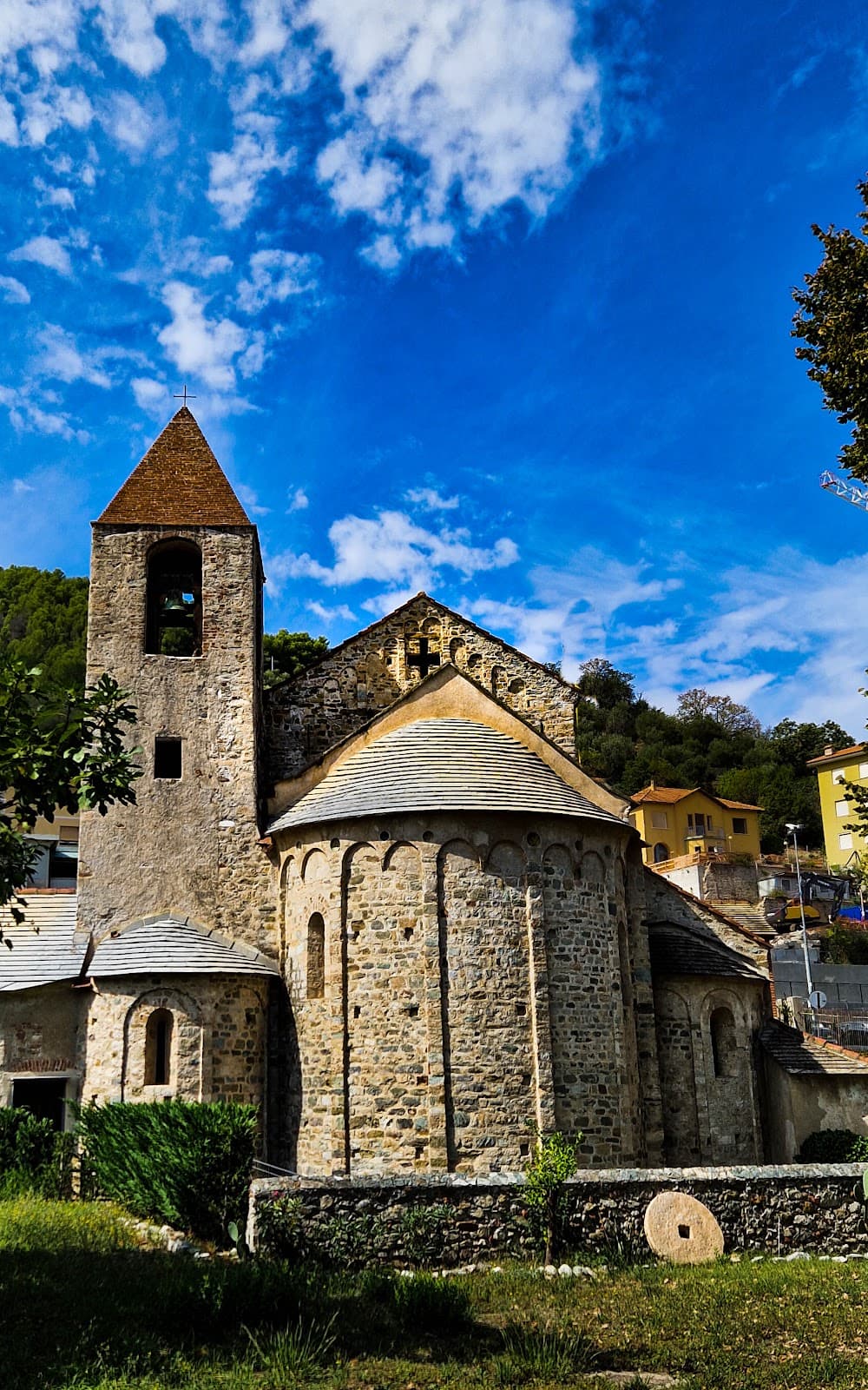 Basilica di San Paragorio (Noli) - Image 1