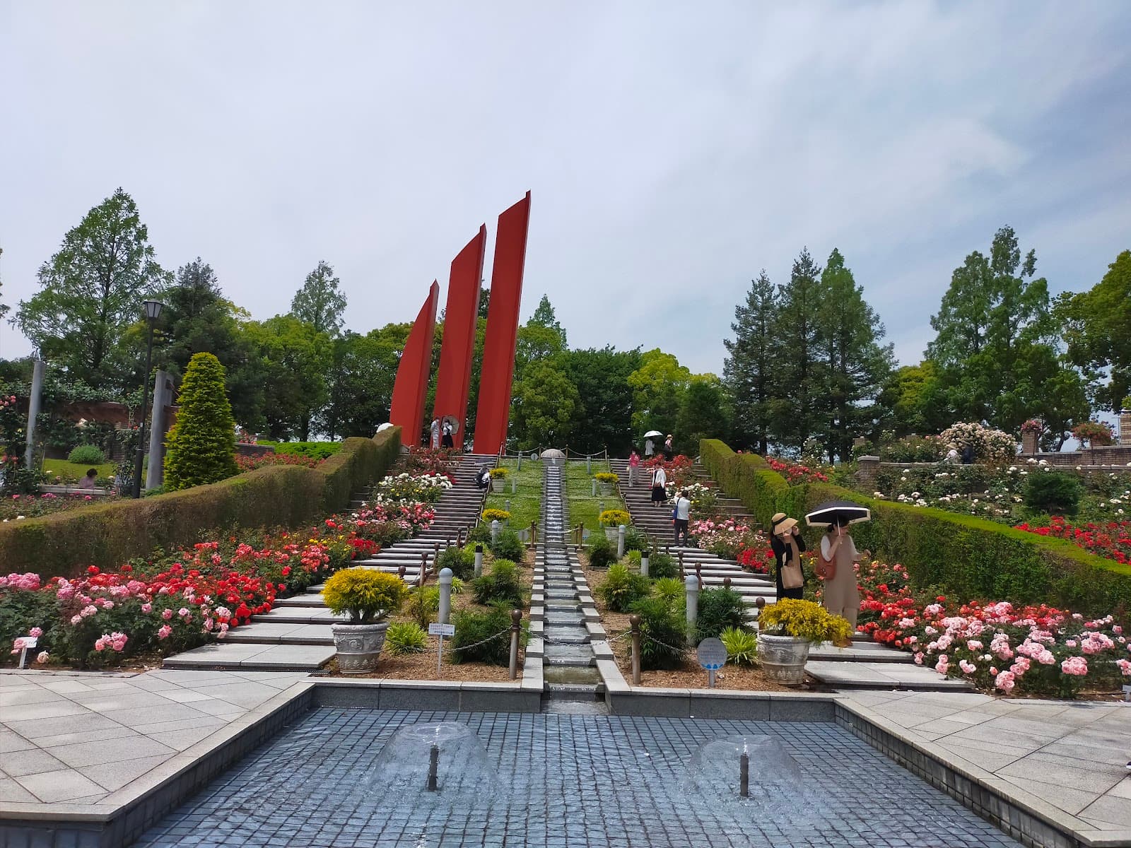 Aramaki Rose Park - Image 1
