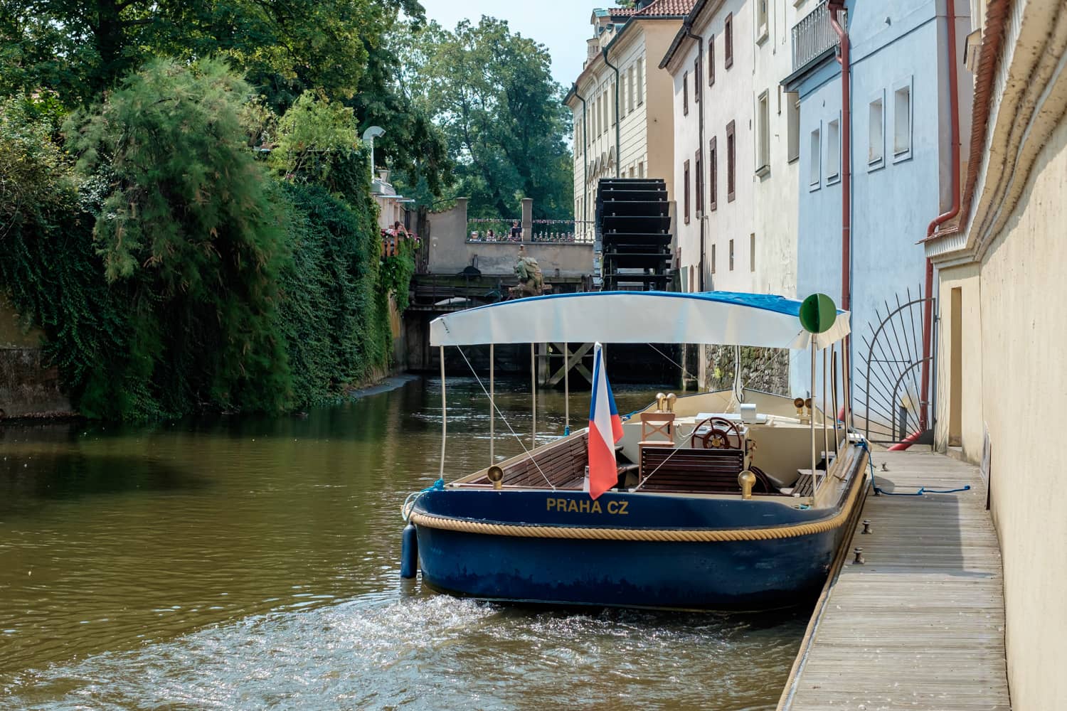 Kampa Island Exploration