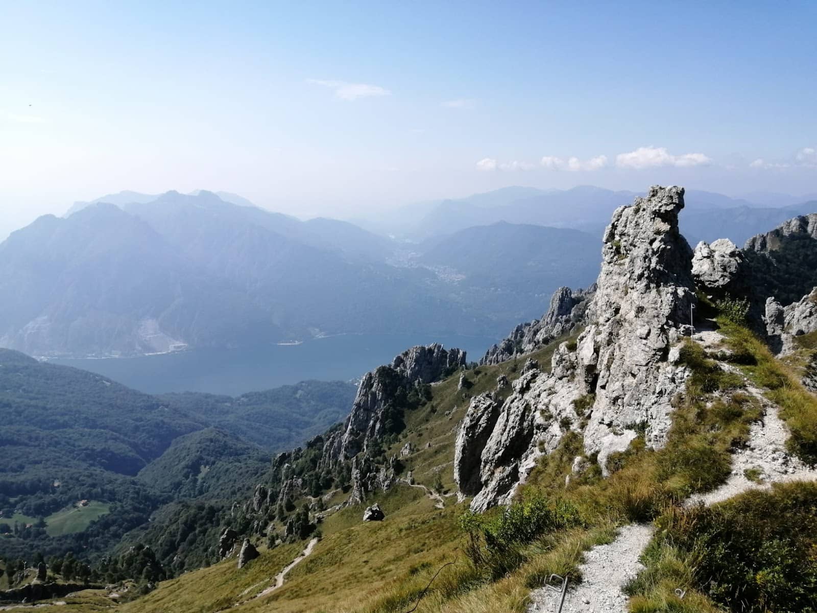 Panoramic Views of Lake Como