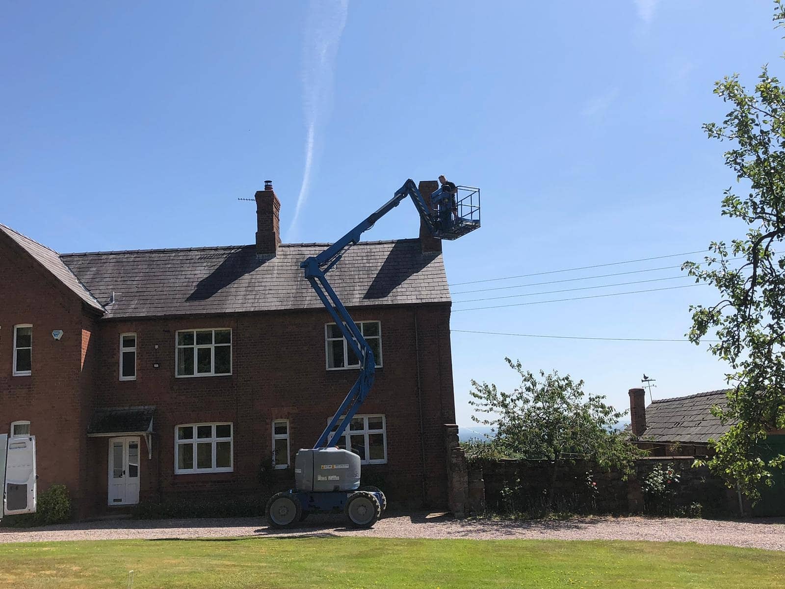 Proximity to Knutsford