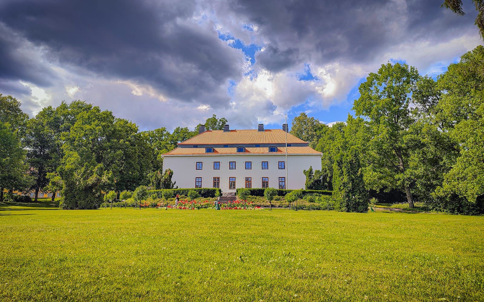 Träskända Park - Image 1