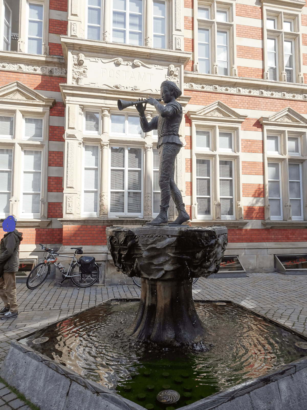 Pied Piper Fountain - Image 1