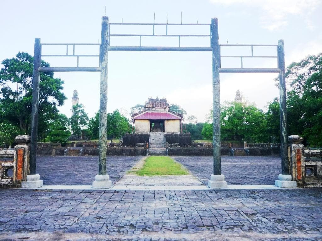 Tomb of Thieu Tri Hue - Image 1
