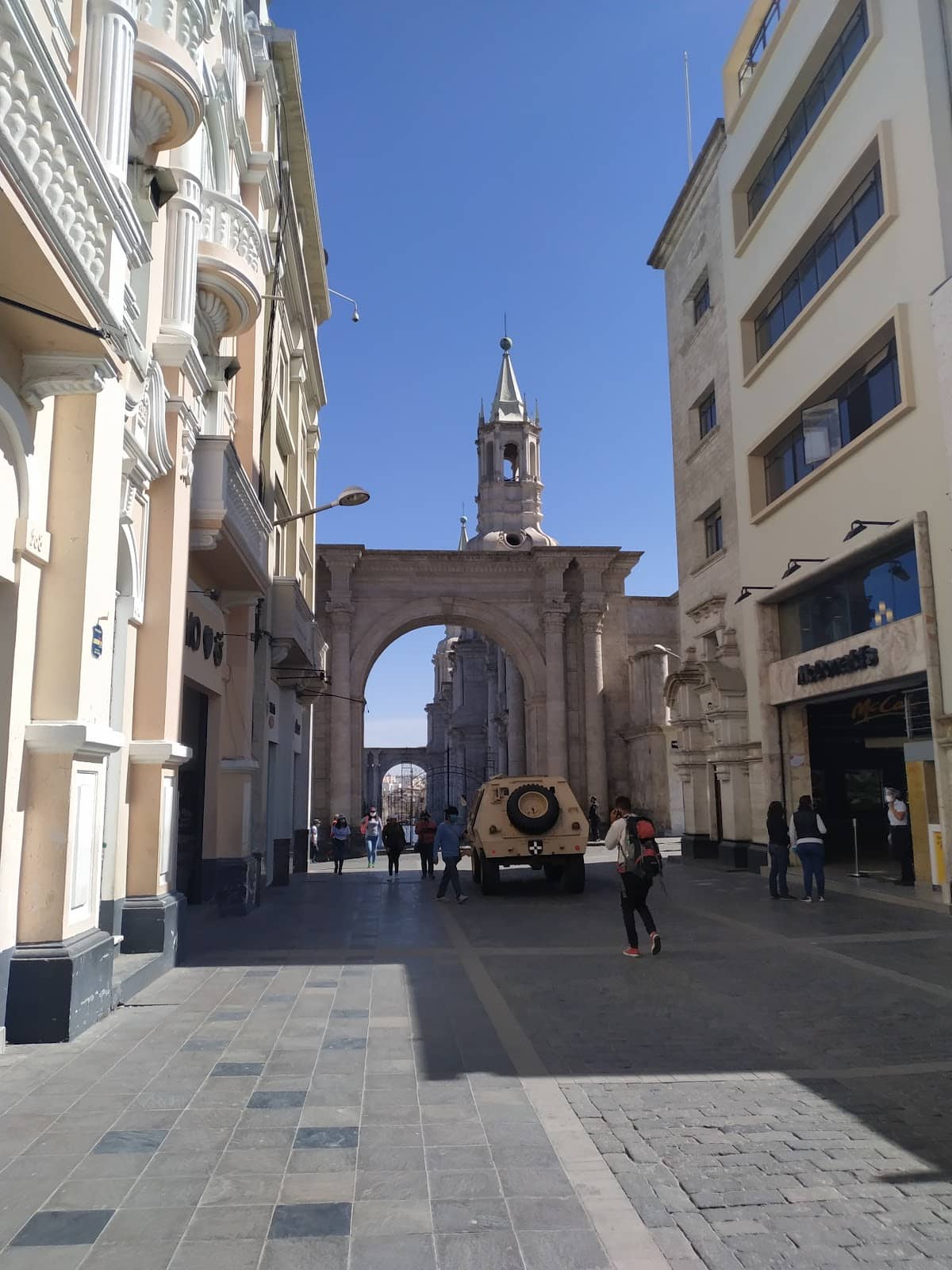 Local Eateries & Cafes