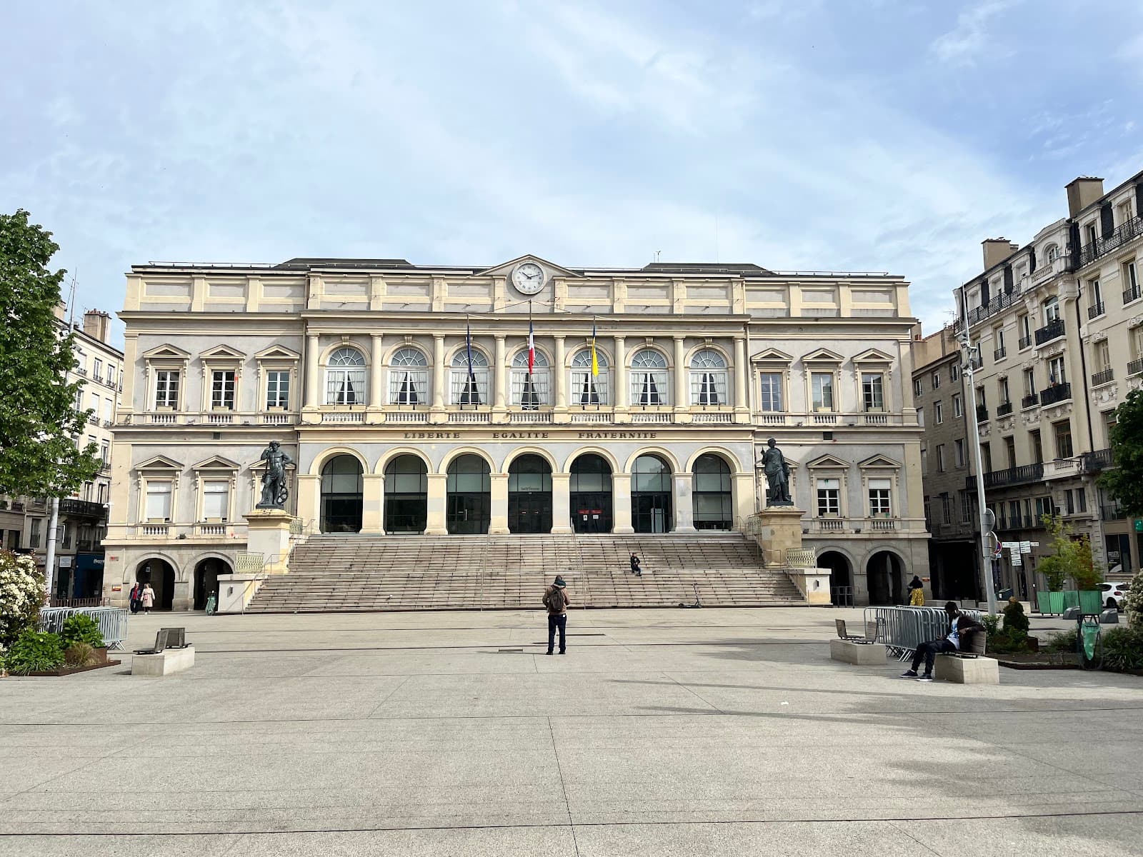 Hôtel de Ville - Image 1