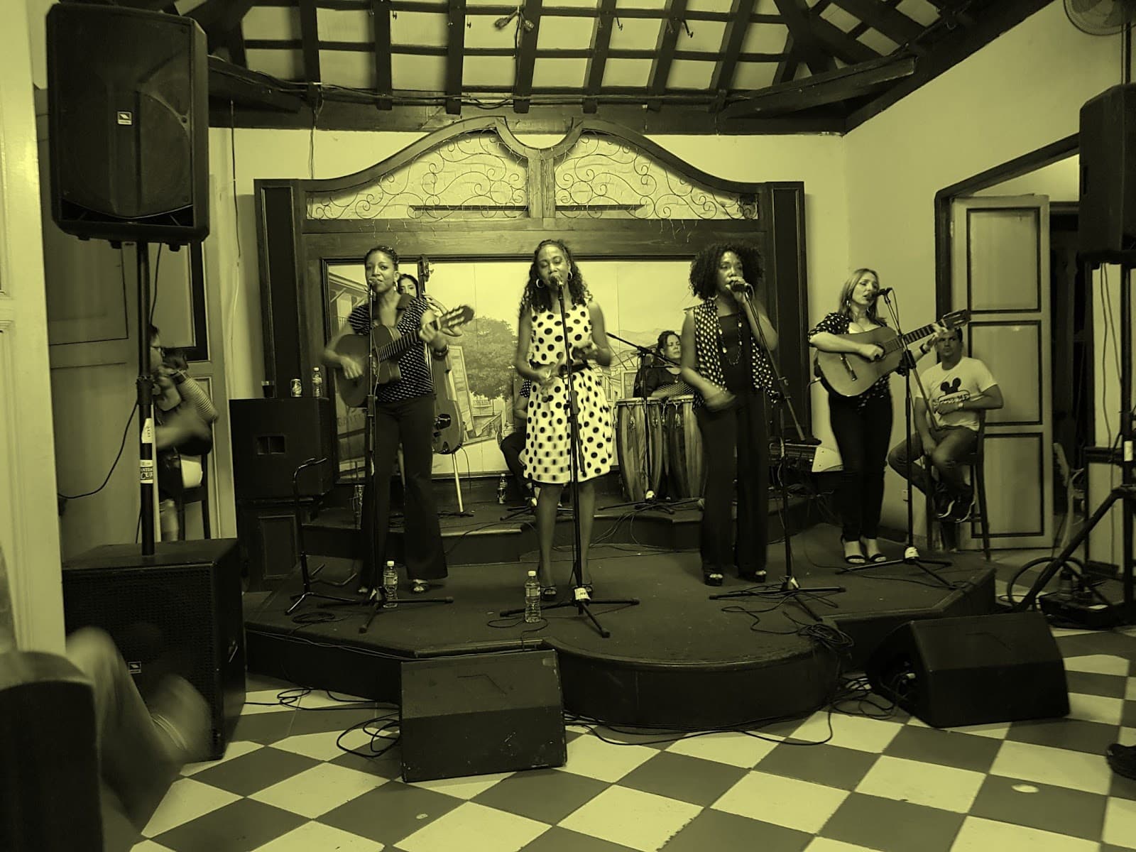 Casa de la Trova (Patricio Ballagas) - Image 1