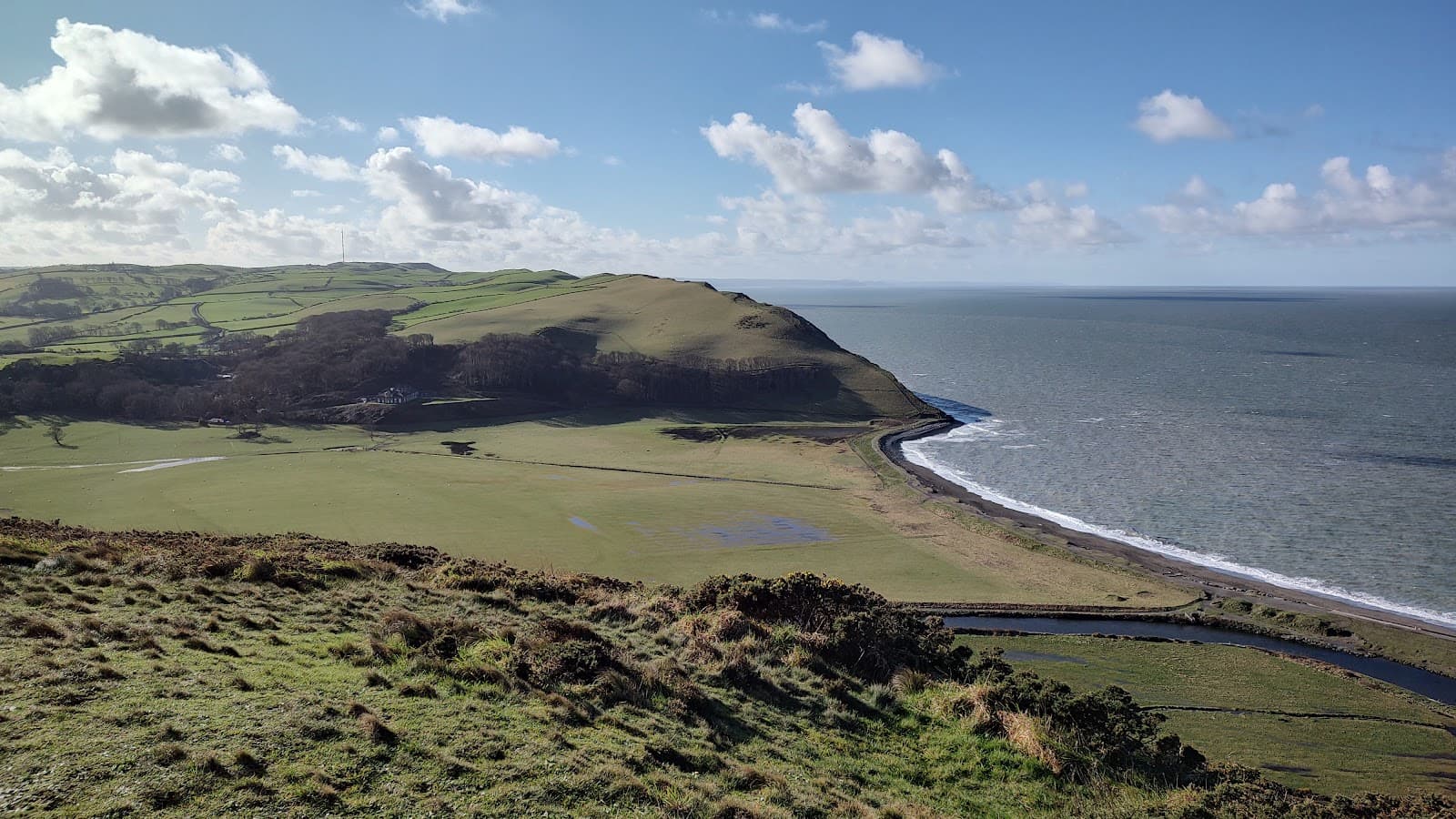 Pen Dinas Hillfort and Wellington Monument - Image 1