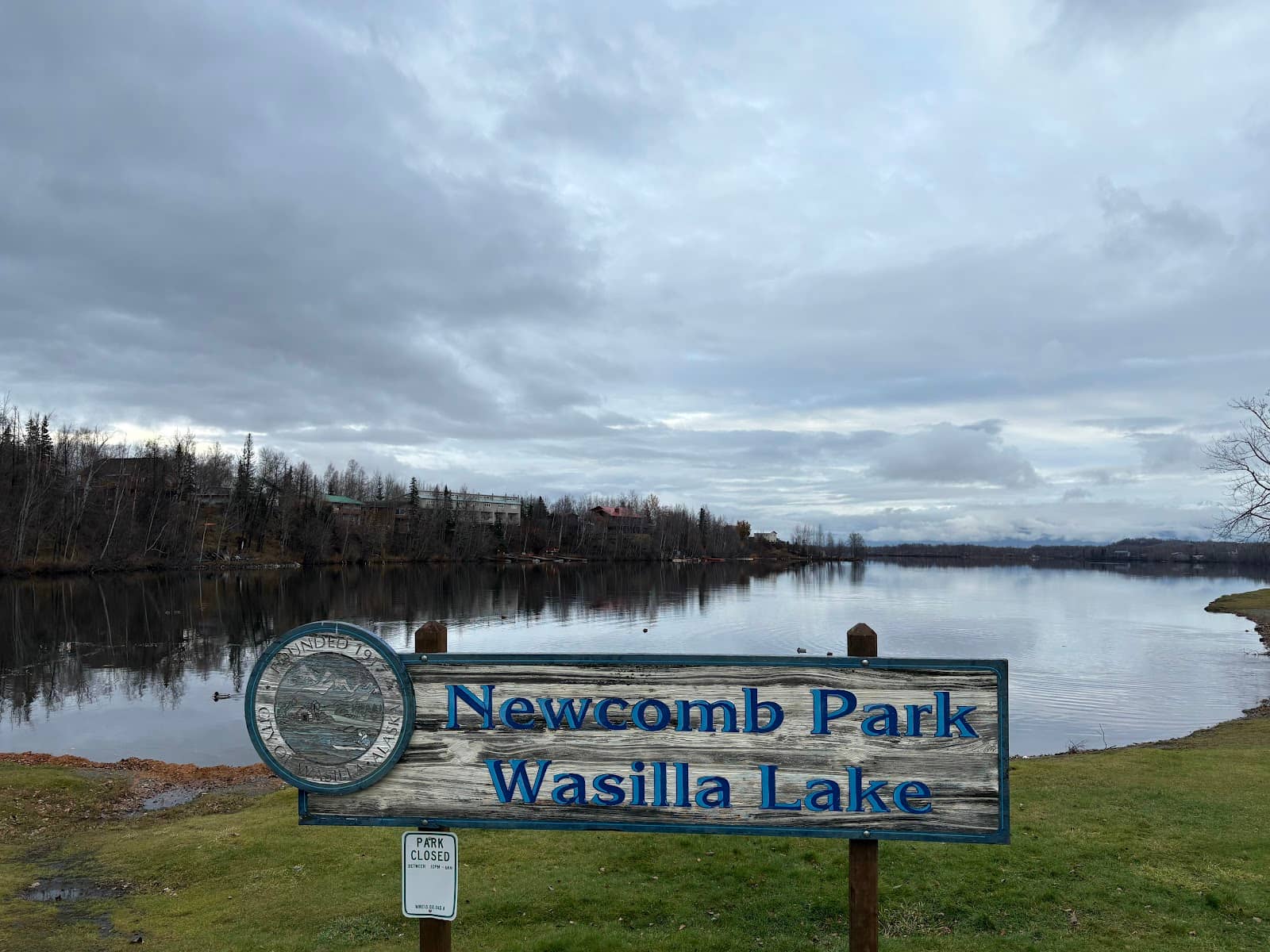 Lakeside Picnics & BBQs