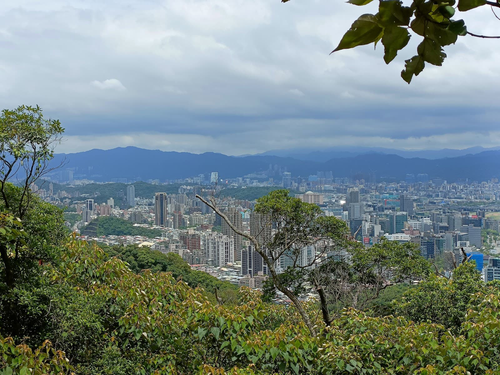 Jiantan Trail Taipei - Image 1