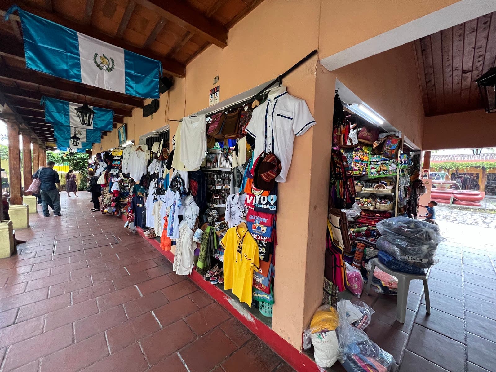 Mercado de Artesanías - Image 1