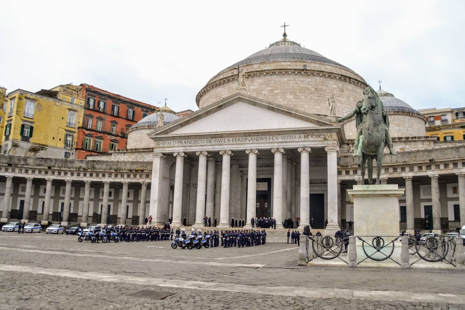 Statues of Charles III and Ferdinand I