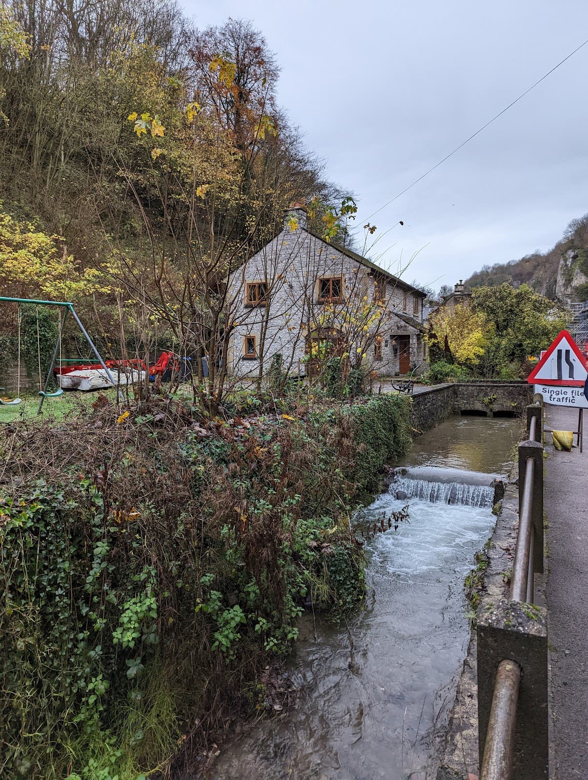 Stoney Middleton - Image 1