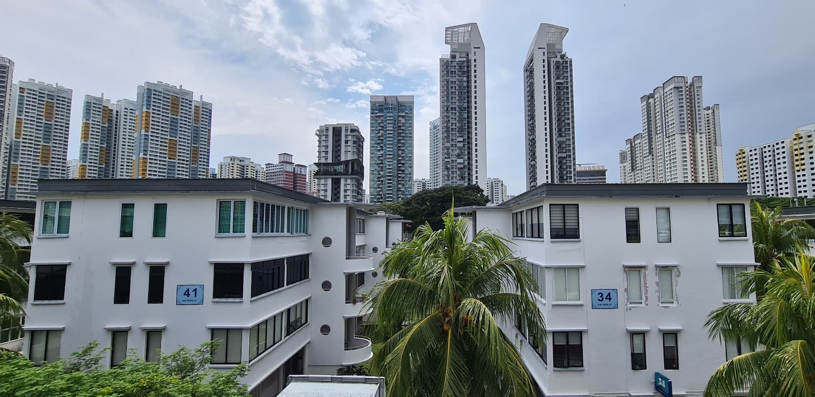 Tiong Bahru - Image 1