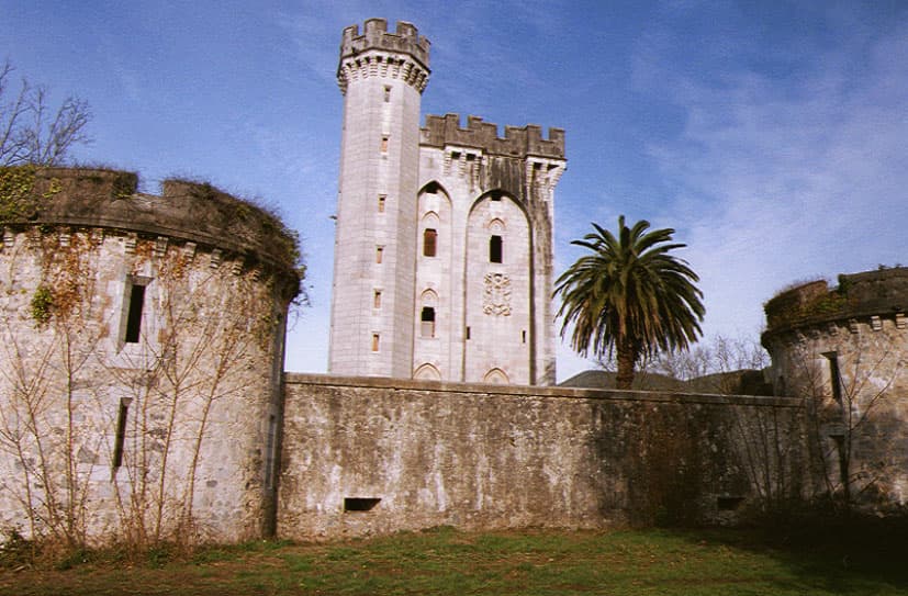 Arteaga Castle - Image 1