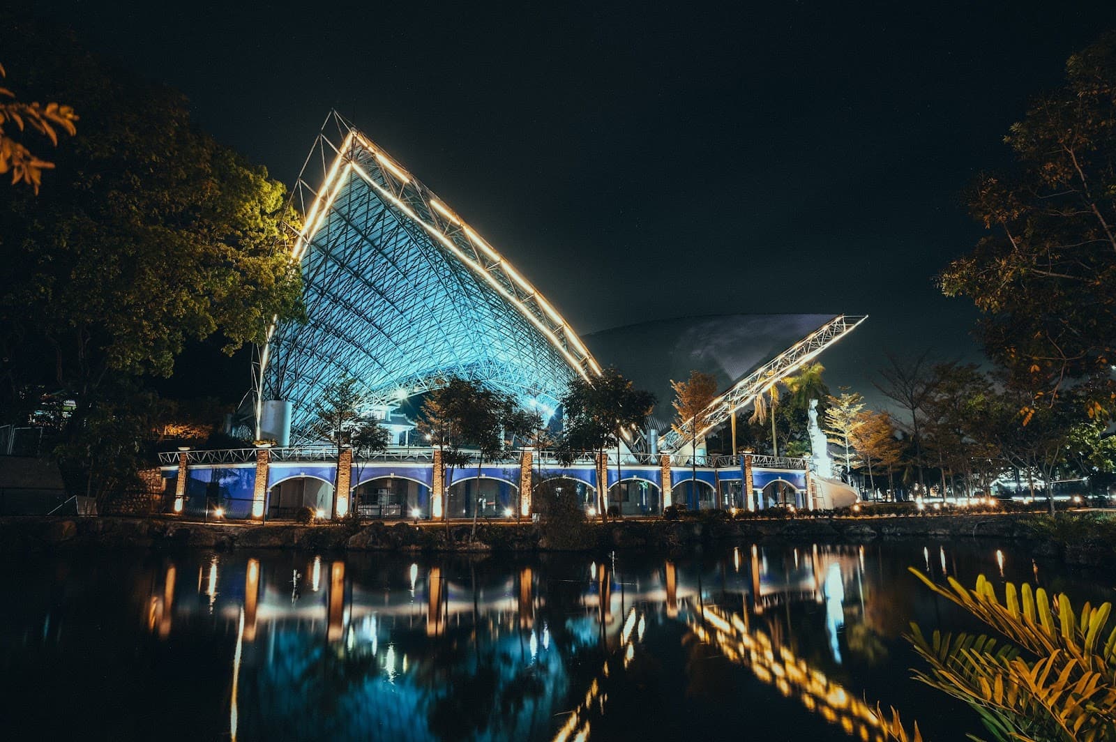 Tuần Châu Park - Image 1