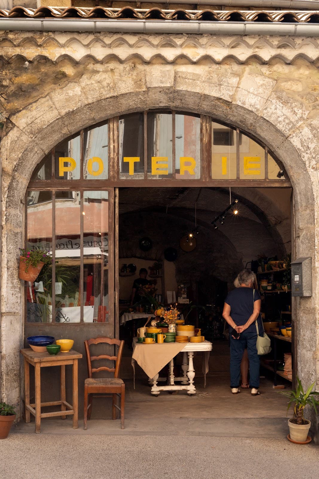 Dieulefit (pottery town) - Image 1