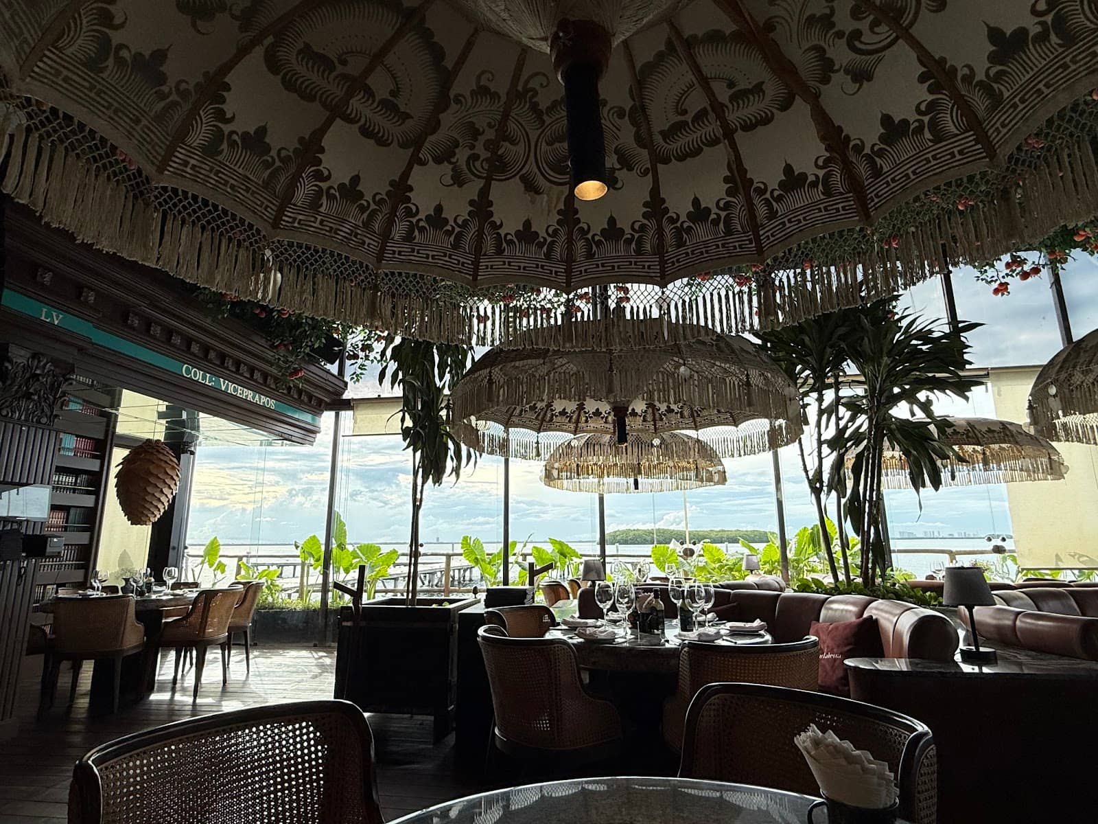 Creative Cocktails & Drinks