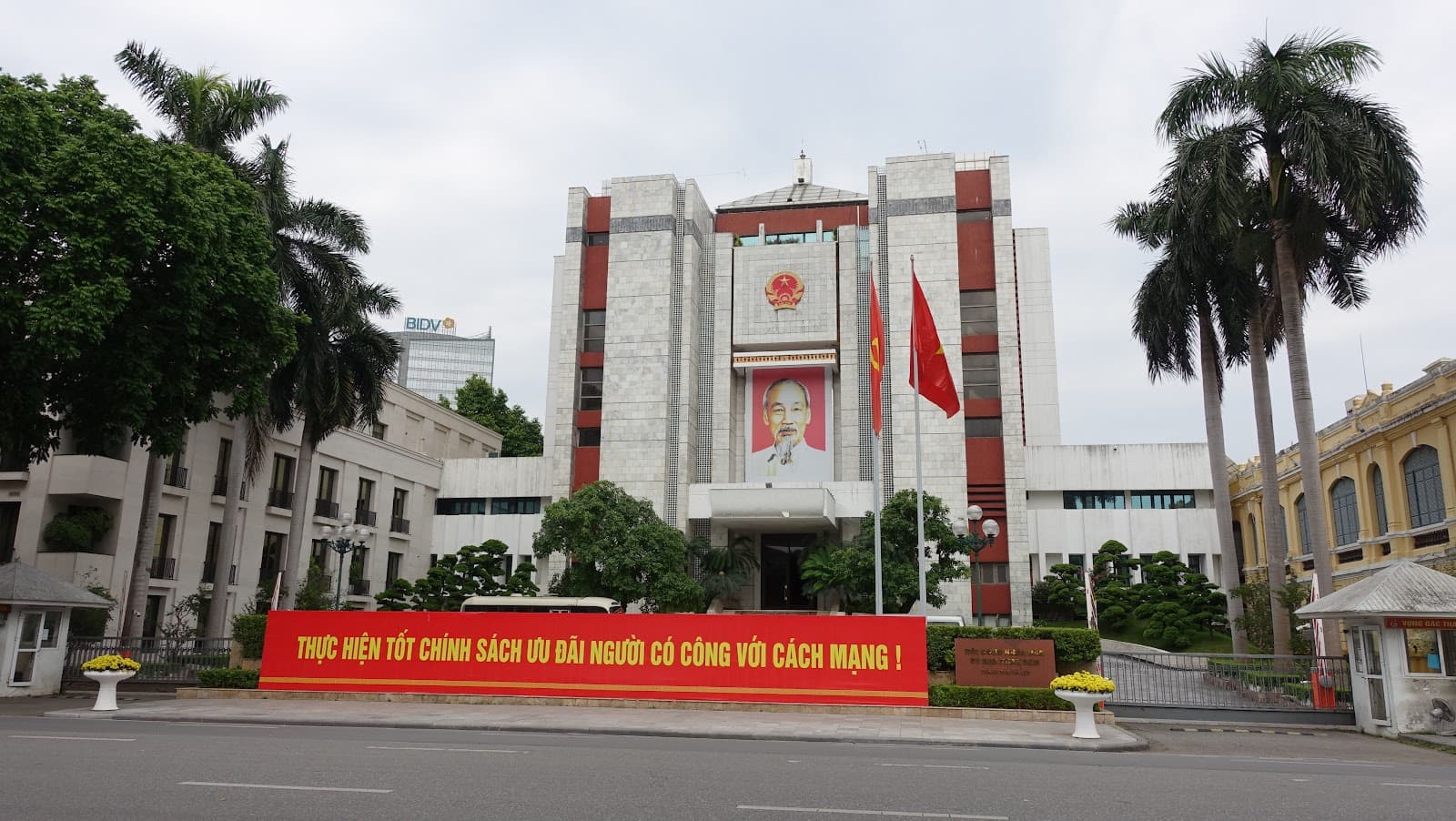 Hanoi People's Committee Building - Image 1